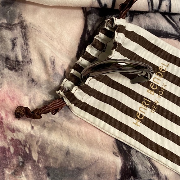 Henri Bendel 💯 Authentic - Picture 4 of 12